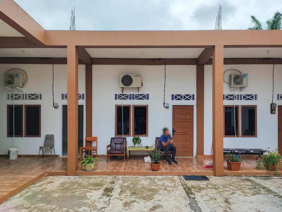 Adela Homestay Syariah Near Universitas Muhammadiyah Jambi Mitra Reddoorz Zewnętrze zdjęcie